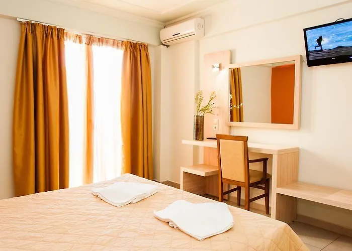 Club Zante Plaza Hotel 3*
