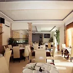 호텔 Club Zante Plaza 3*