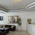 호텔 Club Zante Plaza 라가나스