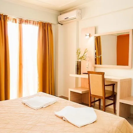 Club Zante Plaza Hotel 3*